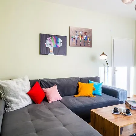 Apartament Madrid 2bdr W Free Parking Near Metro, Serdika Mall