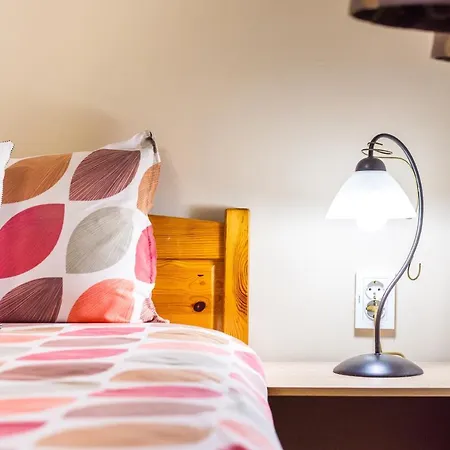 Madrid 2bdr W Free Parking Near Metro, Serdika Mall Sofia