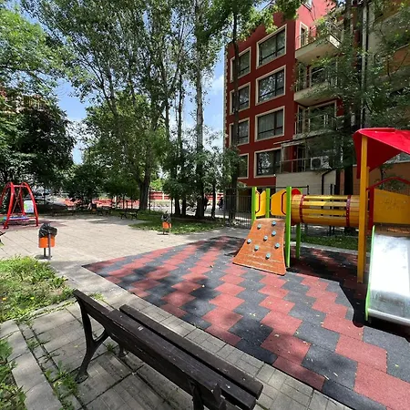 Madrid 2bdr W Free Parking Near Metro, Serdika Mall Sofia