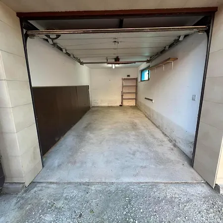 Madrid 2bdr W Free Parking Near Metro, Serdika Mall Apartment Sofia