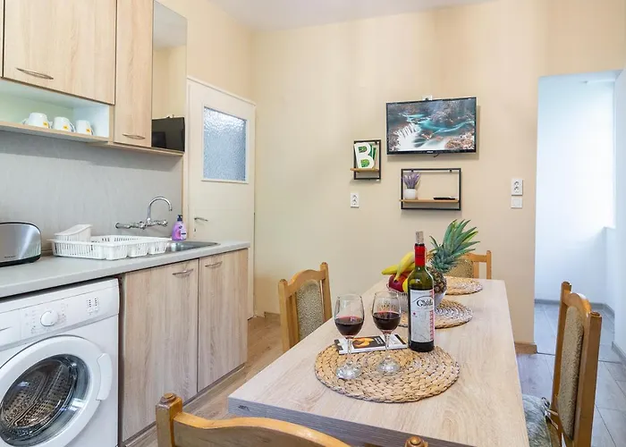 Διαμέρισμα Madrid 90 Sq M 2bdr W Parking Spot Near Metro, Serdika Mall